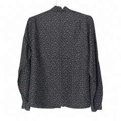 Long Sleeves Mock Style Collar Shirt