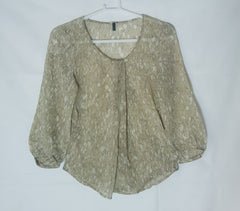 Long Sleeves V-Neck Line Gathered Cuffs