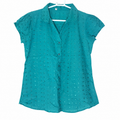 Short sleeves cap boxy collar shirt..